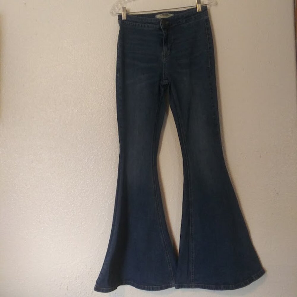 Rock & Roll women's size 28 X 34 medium wash bell bottom jeans